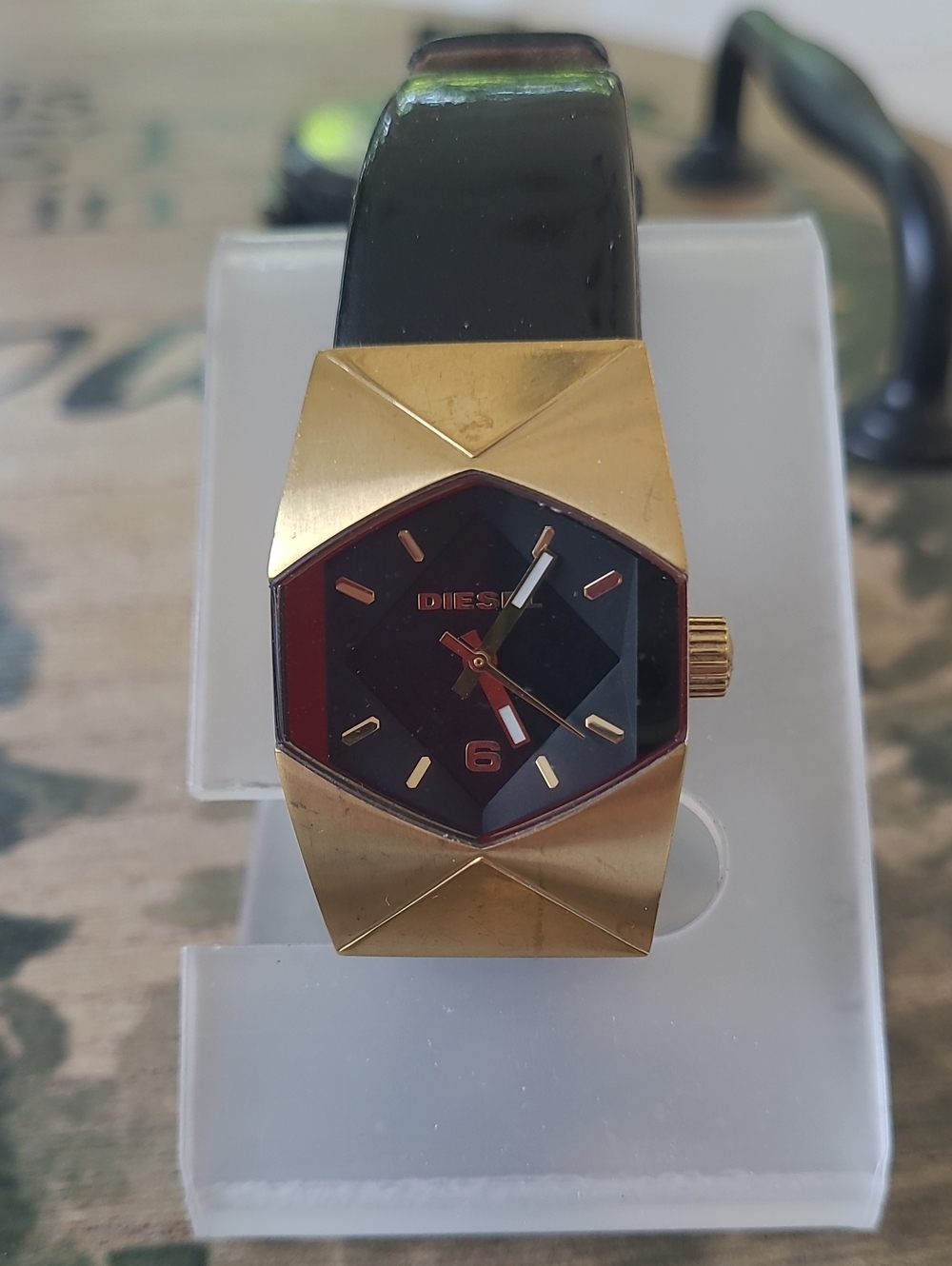 Diesel DZ5379 watch features a distinctive gold-toned geometric Watch